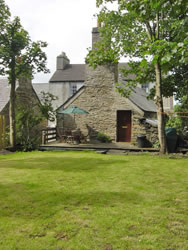 Kingston Apartment 2 in Kirkwall, Orkney - exterior and garden