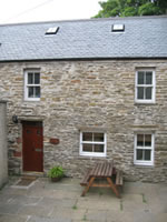 Kingston Apartment 1 - exterior in the heart of Kirkwall, Orkney