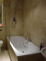 Kingston House bathroom