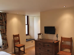 All bedrooms in Kingston lodge have a television